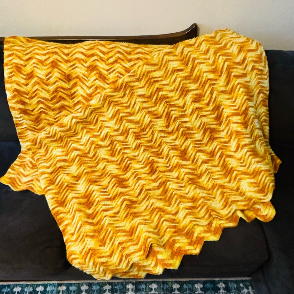 Large Vintage Orange & Yellow Afghan Zig Zag Ombre Pattern